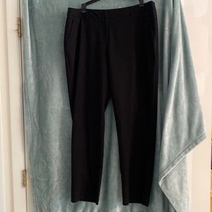 APT.9 modern fit ankle pants. black size 12, like new.